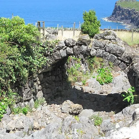 Pico Formoso Vinea Lava Alojamentos Pico * Prainha (Sao Roque do Pico)