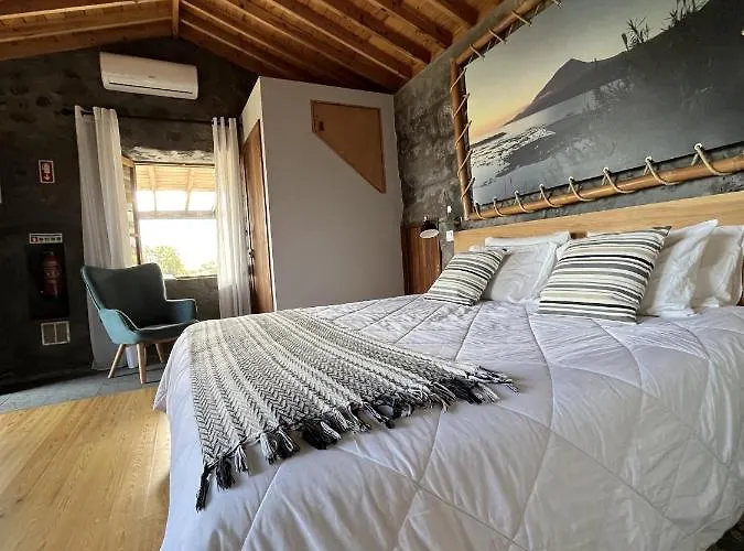 Pico Formoso Vinea Lava Alojamentos Pico 4* براينا جي بايْشو