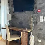 Pico Formoso Vinea Lava Alojamentos Pico Праинья-де-Байшу