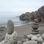Pico Formoso Vinea Lava Alojamentos Pico Гостевой дом 4*