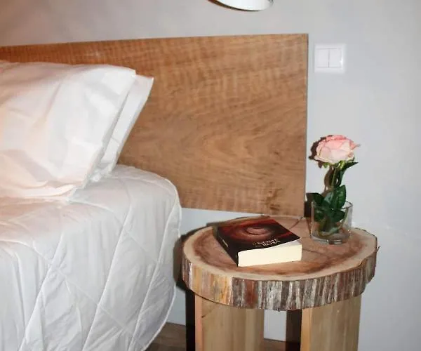 Pico Formoso Vinea Lava Alojamentos Pico 4*