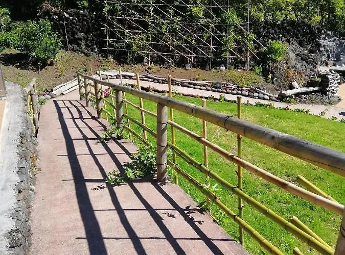 Pico Formoso Vinea Lava Alojamentos Pico Prainha (Sao Roque do Pico)