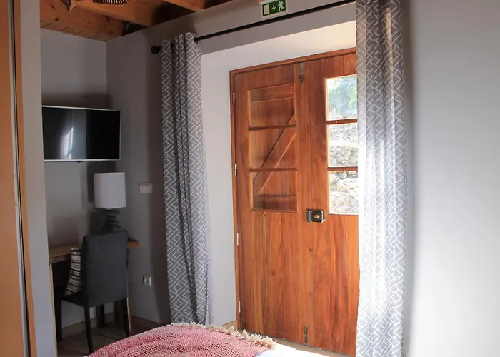 Pico Formoso Vinea Lava Alojamentos Pico