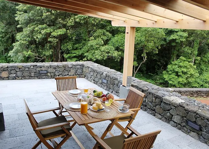 Pico Formoso Vinea Lava Alojamentos Pico Guest house